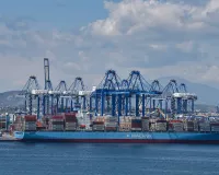 港口较量:中美角力,这个欧洲小国得利