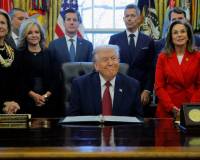 “原来特朗普对中国做这么多”,某些美国鹰派急眼了