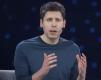 奥尔特曼：OpenAI首款设备有望实现iPhone级革命性突破