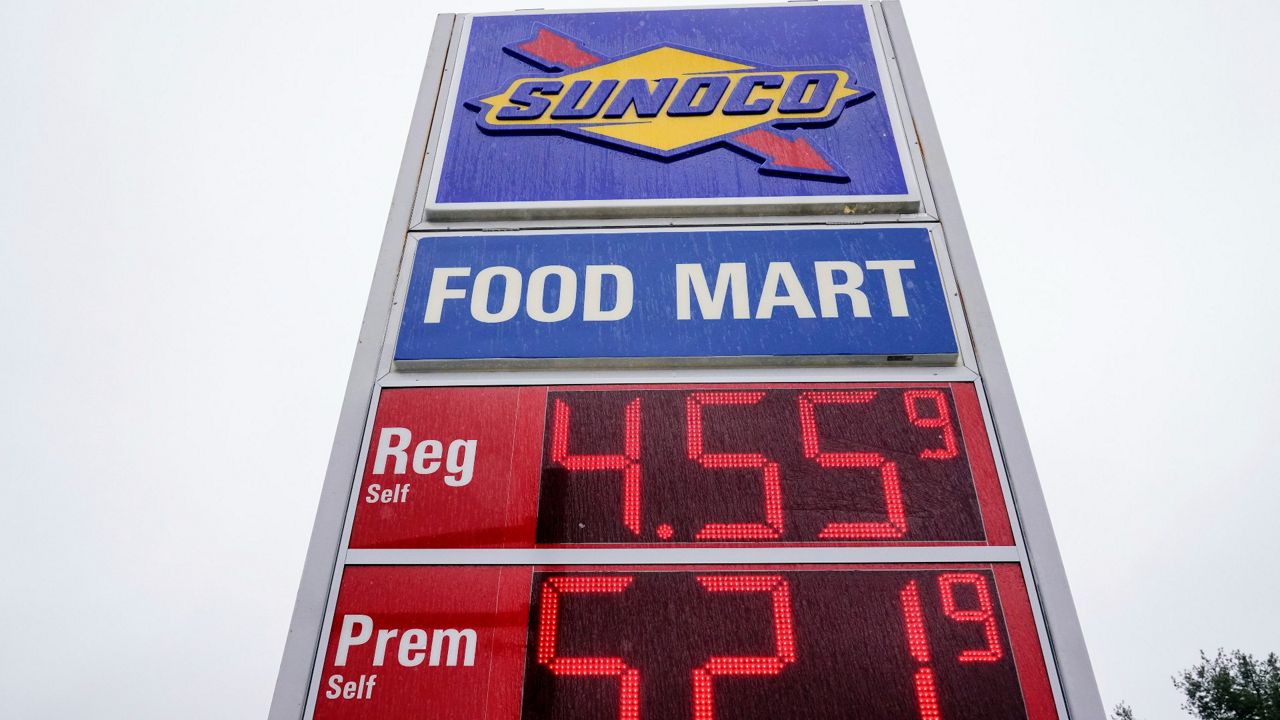 ap-gas-prices_03102022.jpg