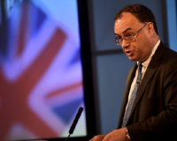 9月19日外盘头条：特朗普要求允许解雇美联储理事 英伟达与英特尔将联合开发产品