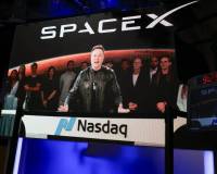 马斯克详解SpaceX的疯狂计划:打造“月球工厂”
