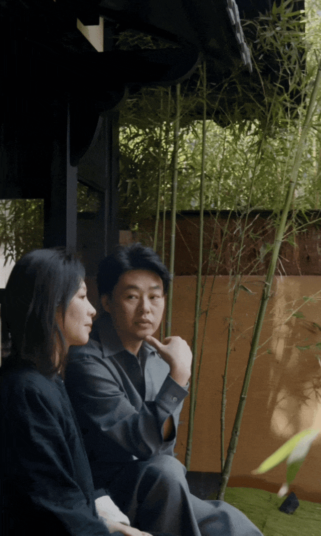 1-ezgif.com-optimize.gif