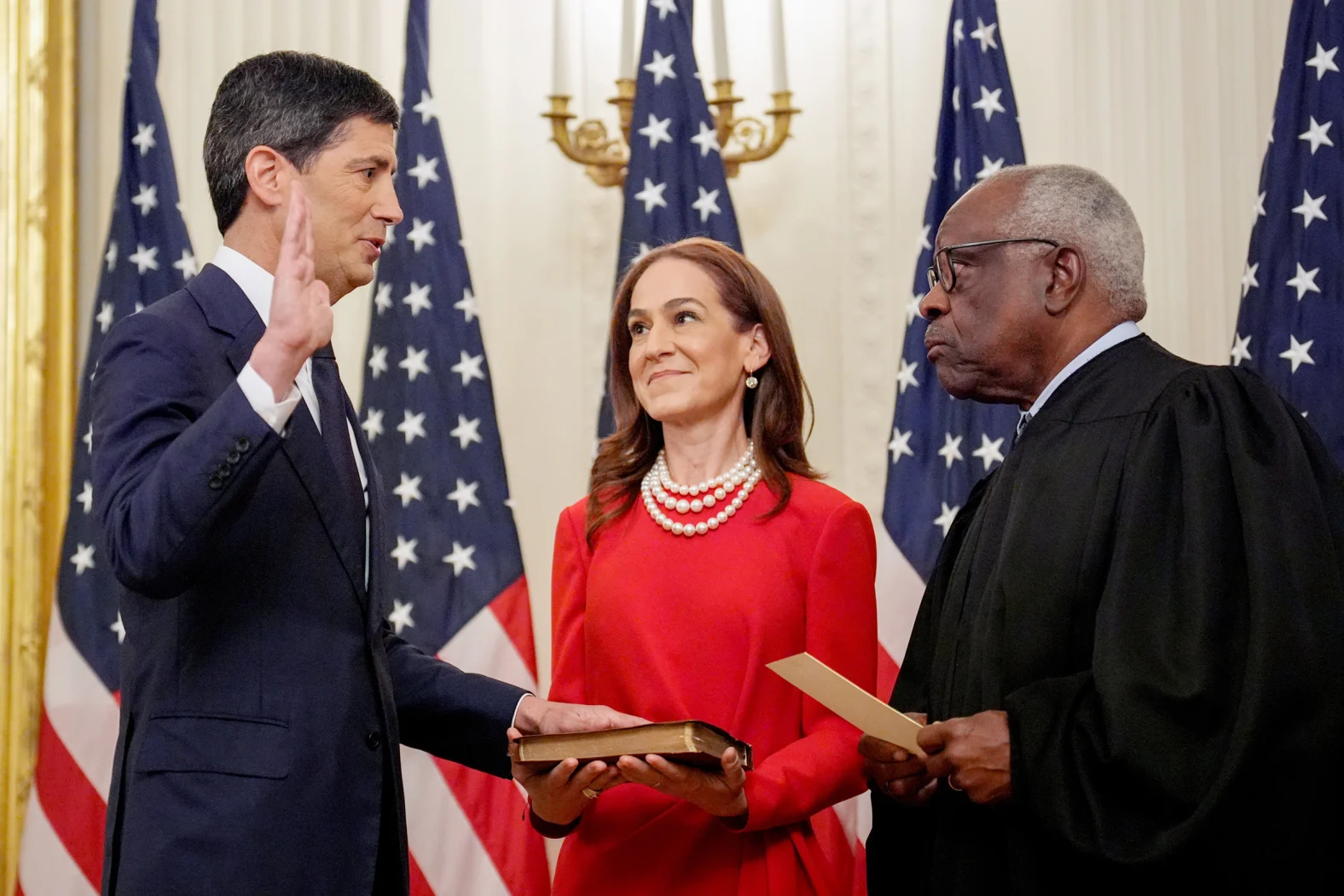 30-gettyimages-2277127047.jpg