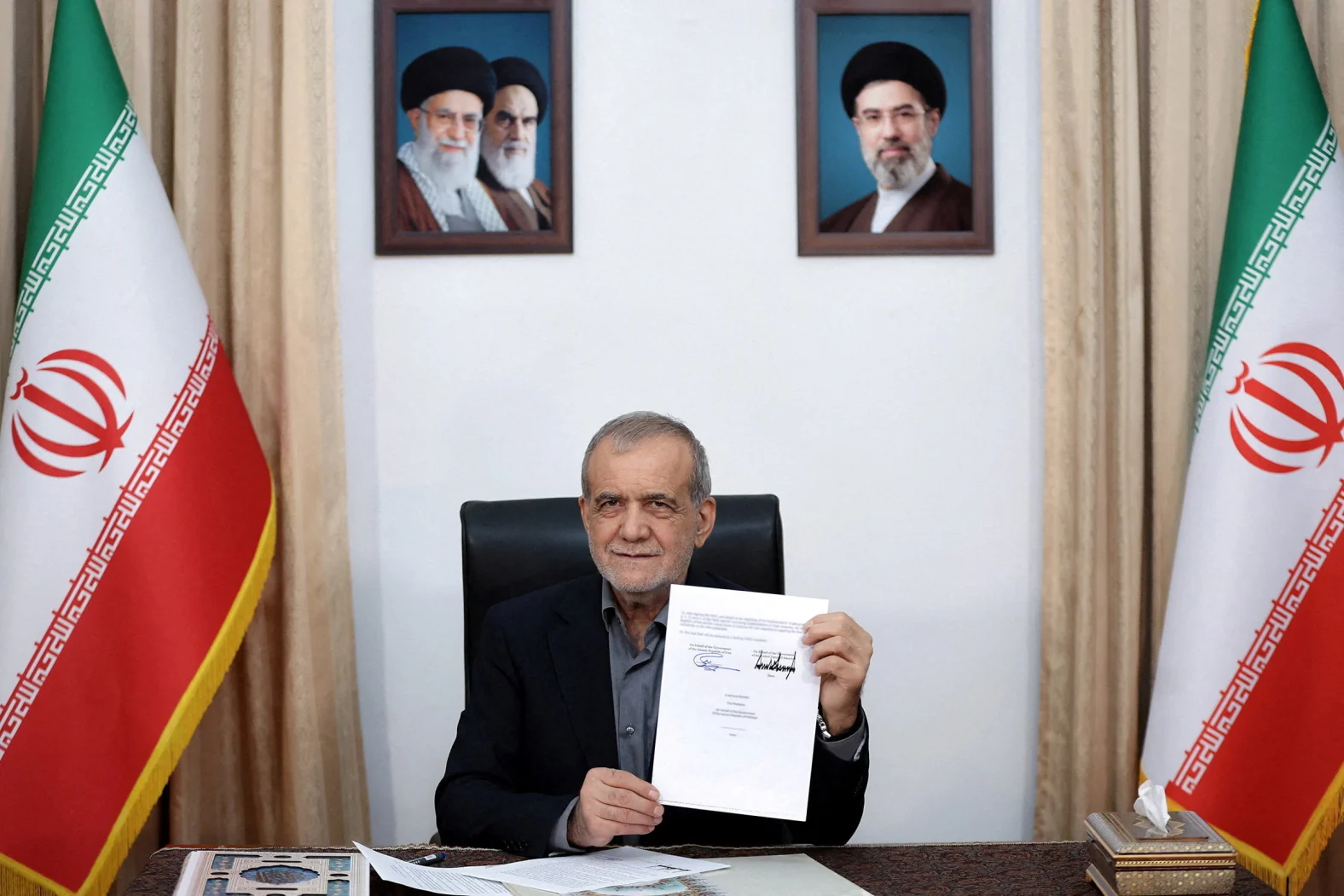 07-07-07-07-2026-06-18t152246z-315134430-rc2fwlafycff-rtrmadp-3-iran-crisis.jpg