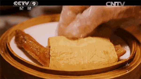 0-ezgif.com-optimize.gif