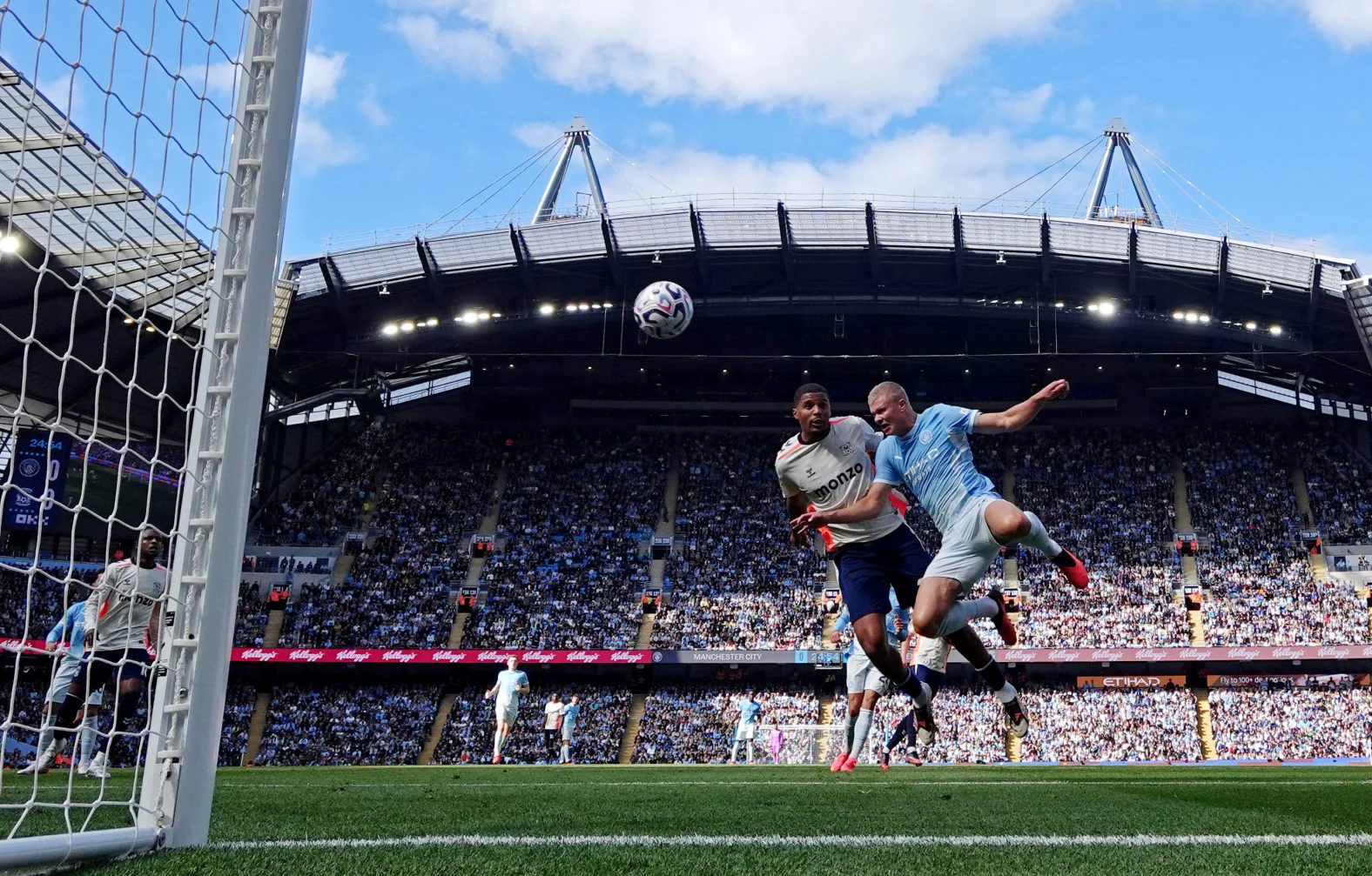 c-007-006-2026-09-05t150044z-622103206-up1em9515l0jl-rtrmadp-3-soccer-england-mci-cov.jpg